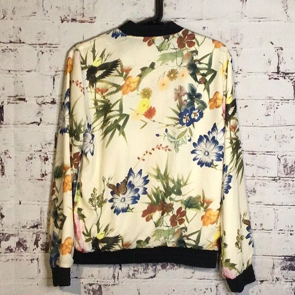 Bagatelle Cream and Pink Bomber Jacket with Floral Design Woman's Size Small - Picture 7 of 7